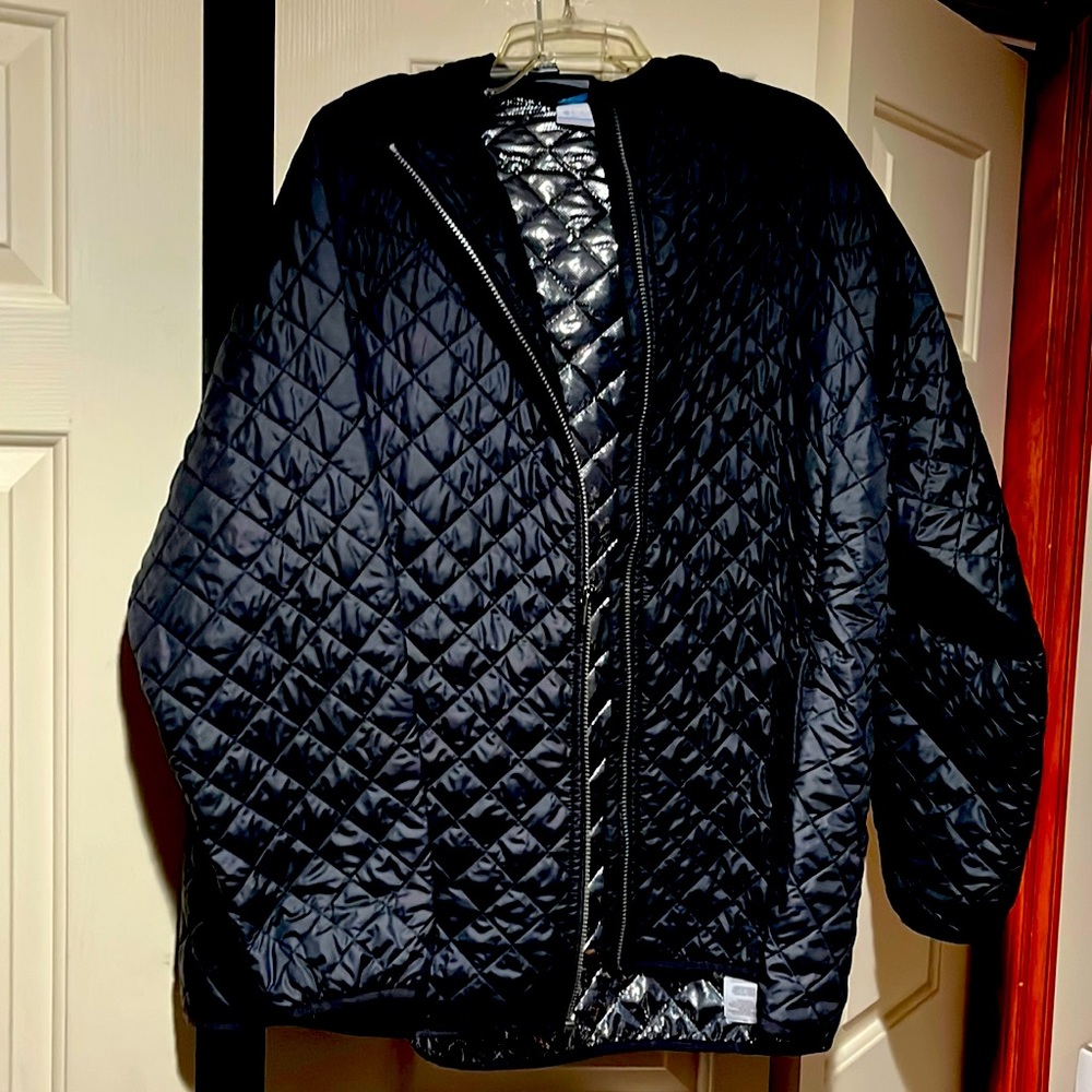 Womens Columbia lightweight winter coat.
